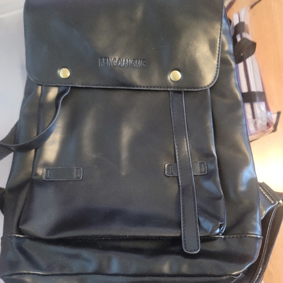 Backpack - Picture 11 of 11